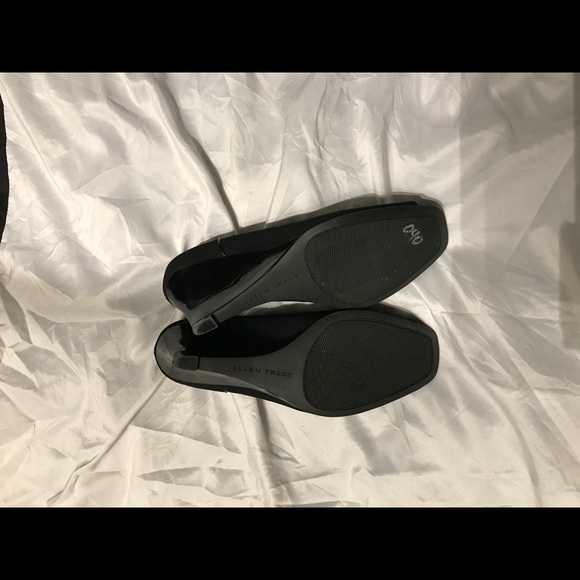 Ellen Tracy peep toe Wedges - Picture 3 of 3